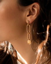 Load image into Gallery viewer, Venise Earrings - Gold
