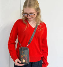 Load image into Gallery viewer, Heidi Smartphone Wallet
