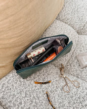 Load image into Gallery viewer, Jayne Makeup Bag-Green
