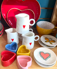 Load image into Gallery viewer, Creamer -Heart
