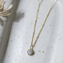 Load image into Gallery viewer, Luster Necklace
